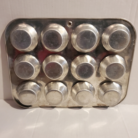Vintage Chilton 12 Part Muffin Cupcake Pan #24 Orange Top Metal Pan Some Flaws - Picture 2 of 7